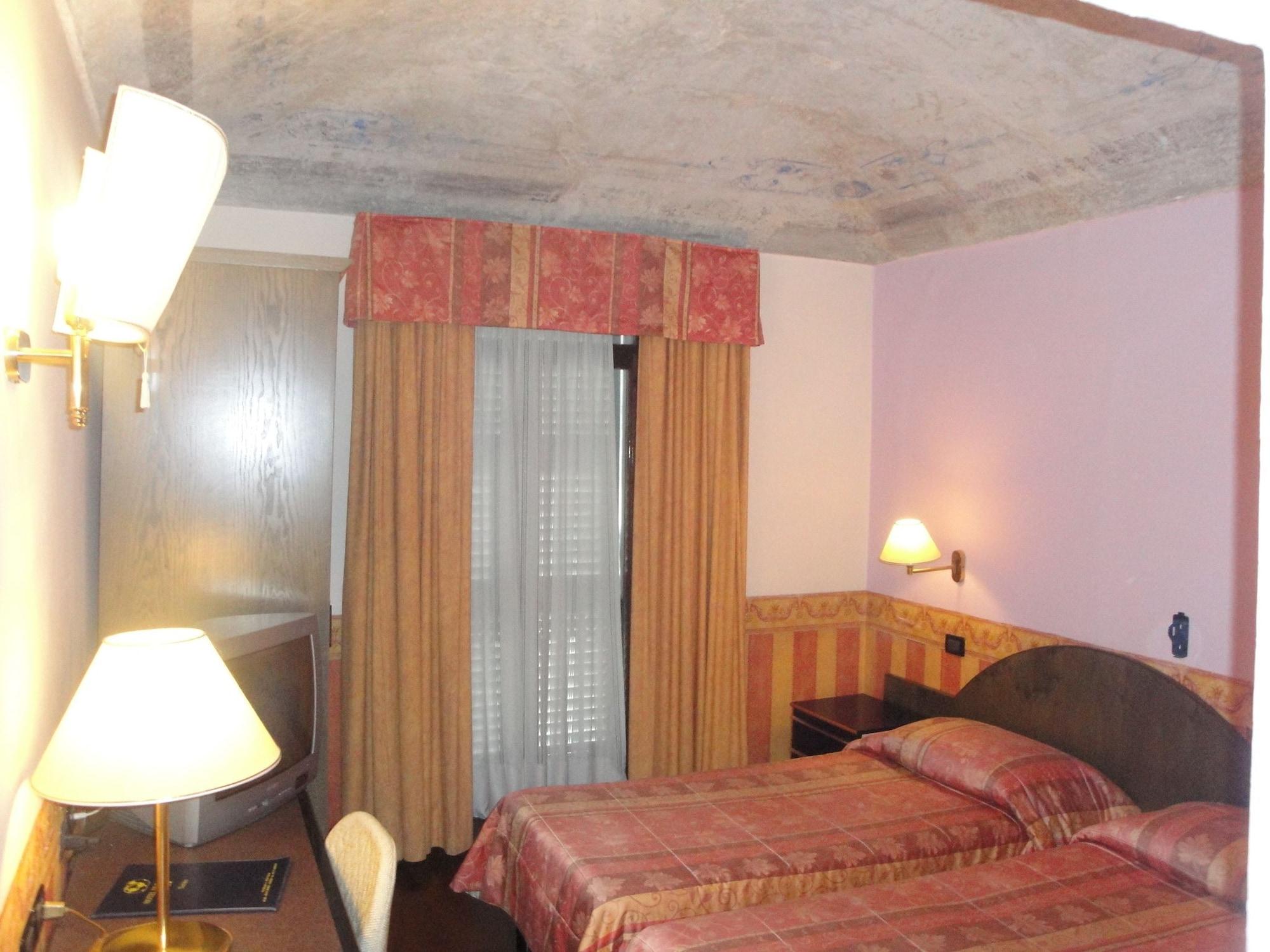 Hotel Due Mondi Турин Экстерьер фото