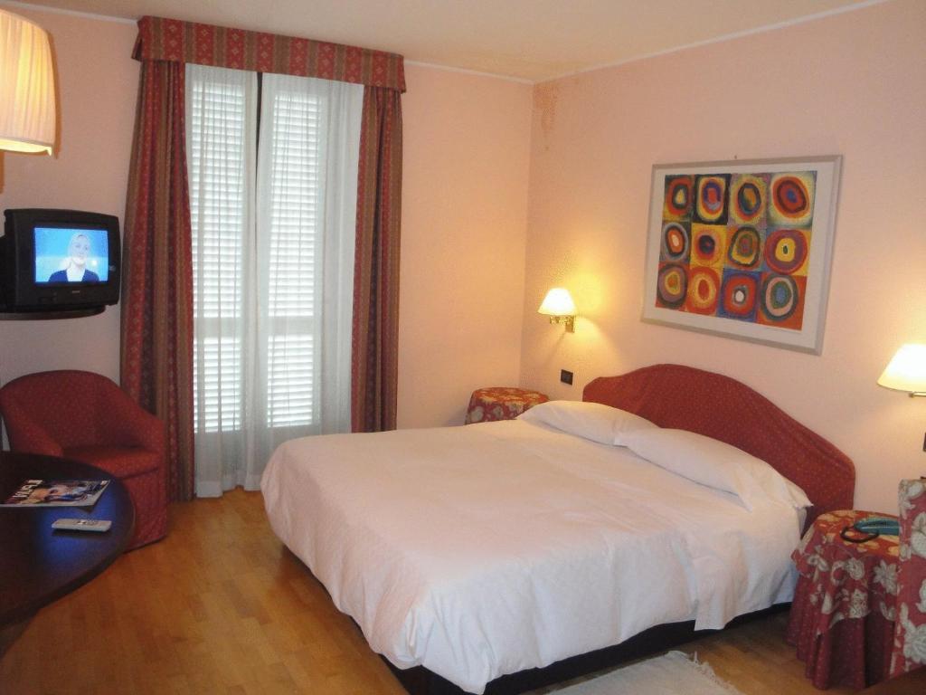 Hotel Due Mondi Турин Экстерьер фото
